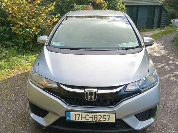 Honda Fit Hatchback, Petrol Hybrid, 2017, White