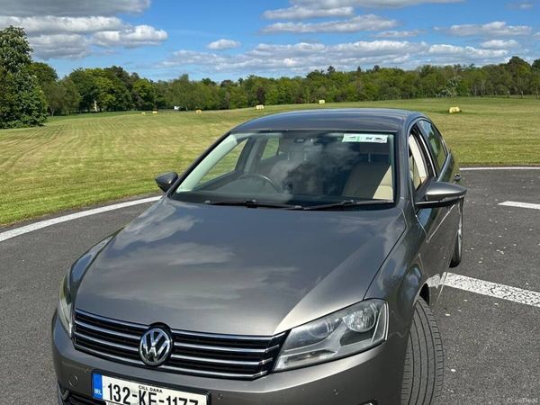 Volkswagen Passat Saloon, Diesel, 2013, Beige