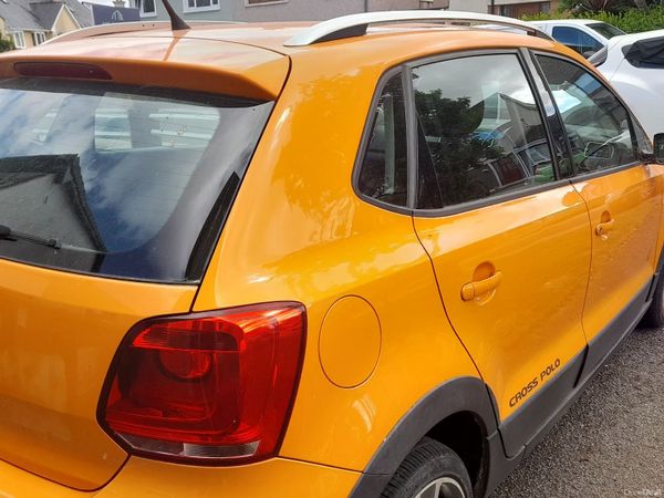 Volkswagen Polo Hatchback, Petrol, 2013, Orange