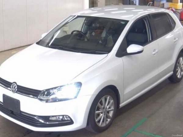 Volkswagen Polo Hatchback, Petrol, 2017, White