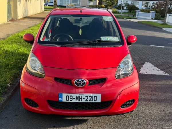 Toyota Aygo Hatchback, Petrol, 2009, Red
