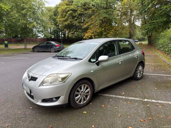 Toyota Auris Hatchback, Petrol, 2007, Silver