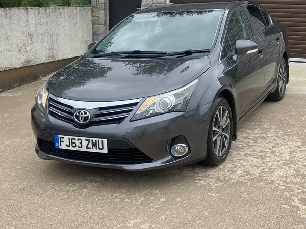 Toyota Avensis Saloon, Diesel, 2013, Grey