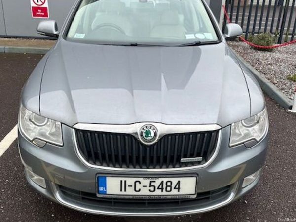 Skoda Superb Saloon, Diesel, 2011, Grey