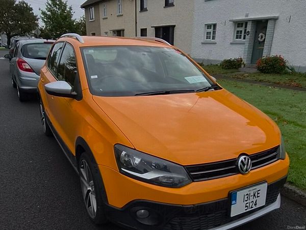 Volkswagen Polo Hatchback, Petrol, 2013, Orange