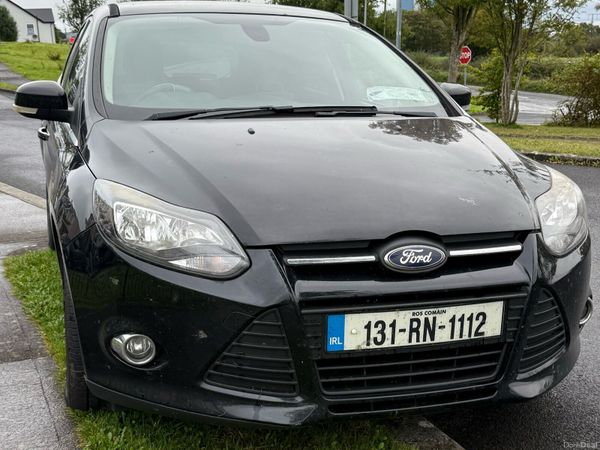 Ford Focus Hatchback, Petrol, 2013, Black