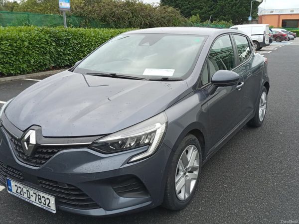 Renault Clio Hatchback, Petrol, 2022, Grey