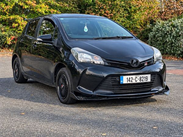 Toyota Vitz Hatchback, Petrol, 2014, Black