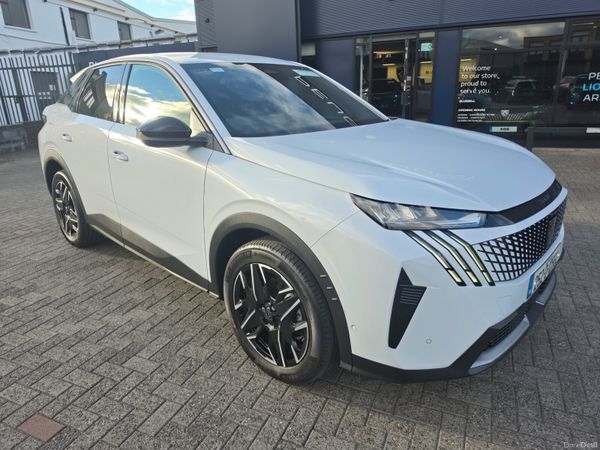 Peugeot 3008 MPV, Petrol, 2025, White
