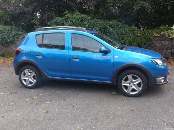 Dacia Sandero Stepway Hatchback, Diesel, 2014, Blue