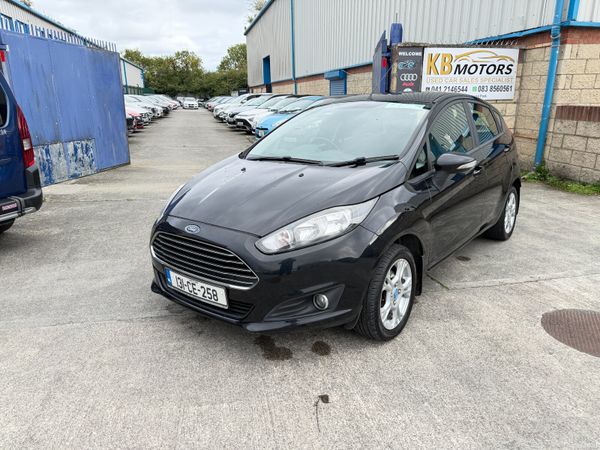 Ford Fiesta Hatchback, Petrol, 2013, Black