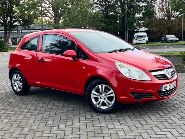 Opel Corsa Hatchback, Diesel, 2009, Red