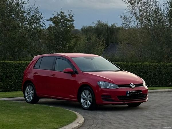 Volkswagen Golf Hatchback, Petrol, 2013, Red