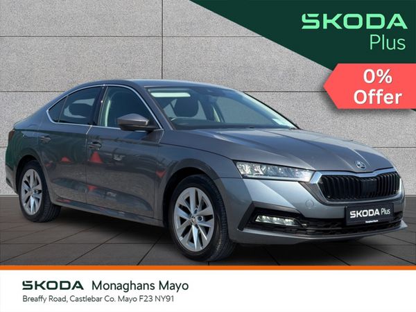 Skoda Octavia Hatchback, Diesel, 2022, Grey