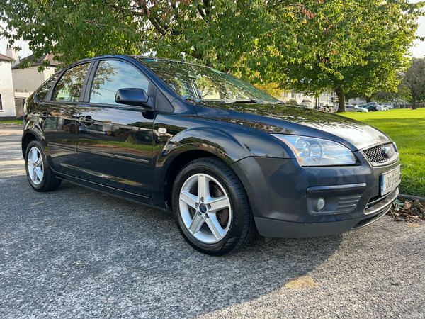 Ford Focus Hatchback, Petrol, 2008, Black