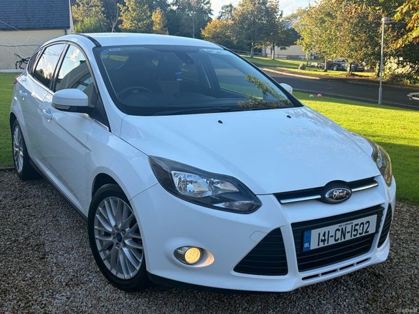 Ford Focus Hatchback, Petrol, 2014, White