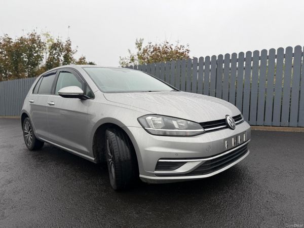 Volkswagen Golf Hatchback, Diesel, 2017, Silver