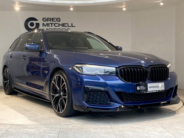 BMW 5-Series Estate, Petrol Hybrid, 2022, Blue