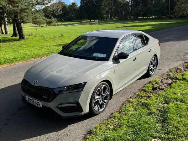Skoda Octavia Saloon, Diesel, 2021, Grey