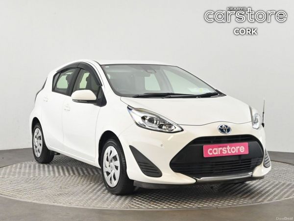 Toyota Aqua Hatchback, Petrol Hybrid, 2021, White