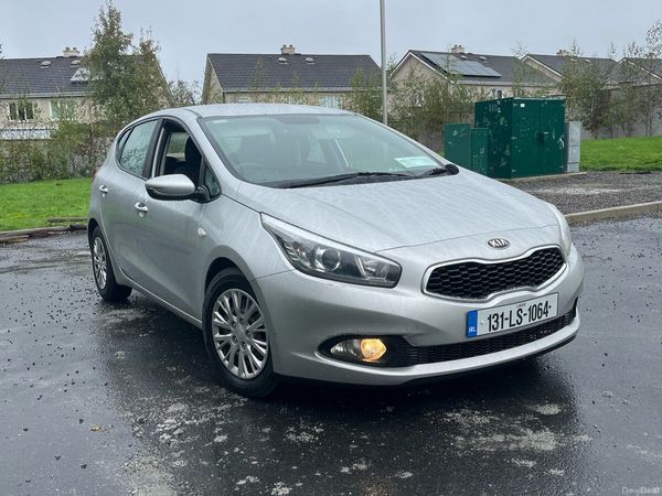 Kia Ceed Hatchback, Diesel, 2013, Silver