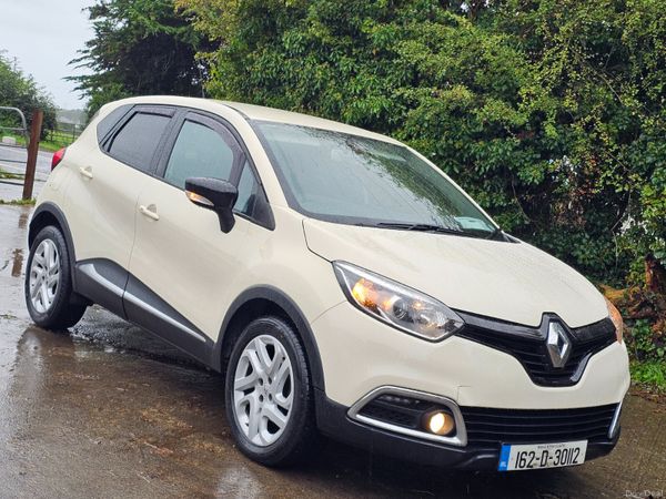 Renault Captur Hatchback, Diesel, 2016, Beige