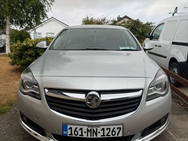 Vauxhall Insignia Hatchback, Diesel, 2016, Silver