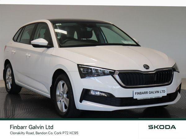 Skoda Scala Hatchback, Petrol, 2020, White