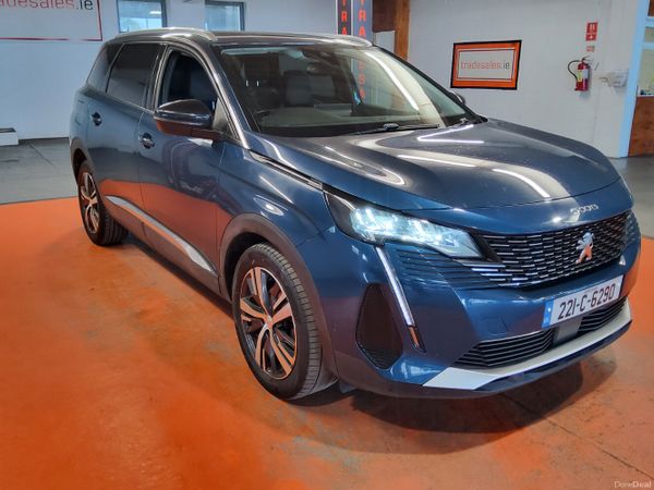 Peugeot 5008 MPV, Diesel, 2022, Blue