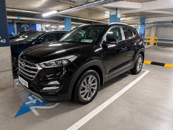 Hyundai Tucson SUV, Diesel, 2016, Black