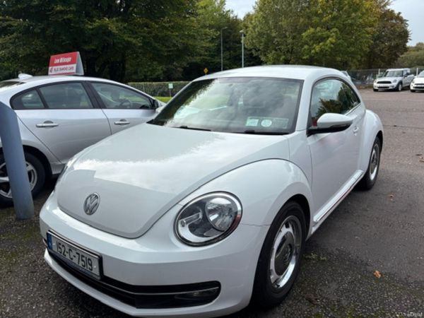 Volkswagen Beetle Hatchback, Petrol, 2015, White
