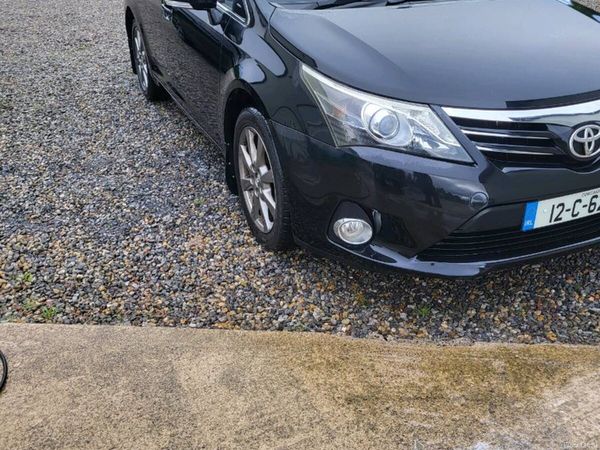 Toyota Avensis Saloon, Diesel, 2012, Black