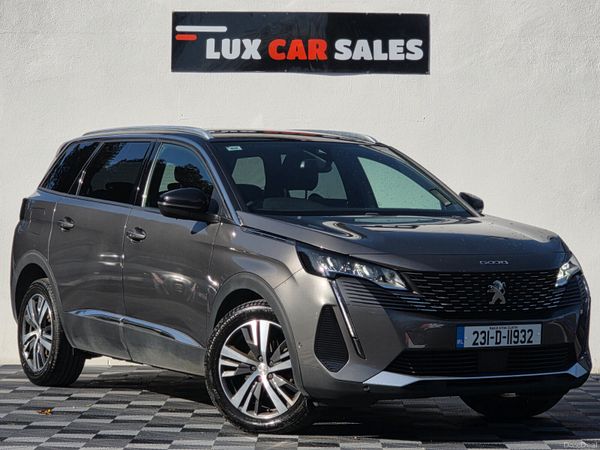 Peugeot 5008 MPV, Diesel, 2023, Grey