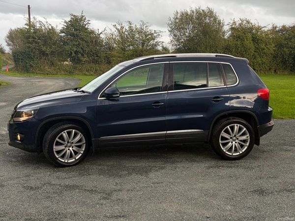 Volkswagen Tiguan SUV, Diesel, 2013, Blue