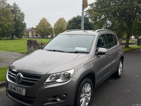Volkswagen Tiguan SUV, Diesel, 2008, Grey
