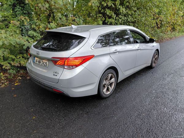 Hyundai i40 Estate, Diesel, 2013, Silver