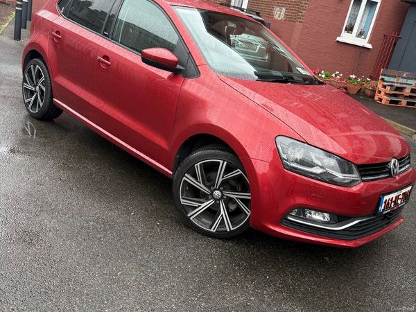 Volkswagen Polo Hatchback, Petrol, 2016, Red
