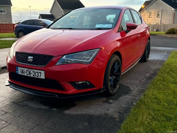 SEAT Leon Hatchback, Diesel, 2014, Red