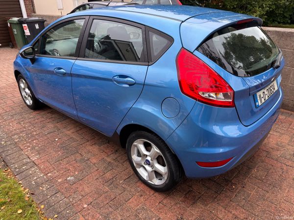 Ford Fiesta Hatchback, Petrol, 2011, Blue