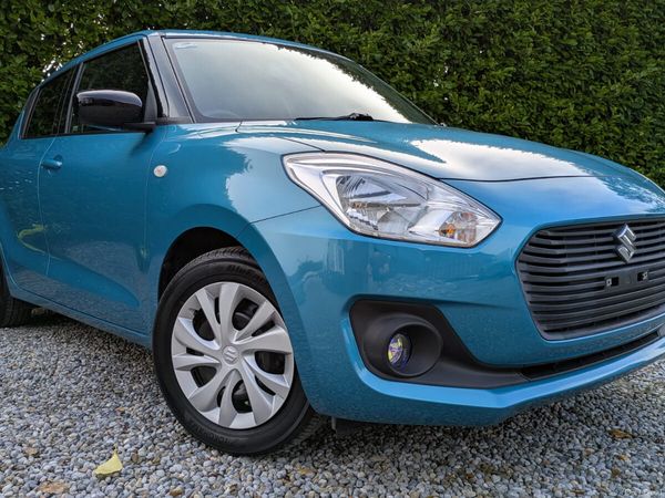 Suzuki Swift Hatchback, Petrol, 2017, Blue