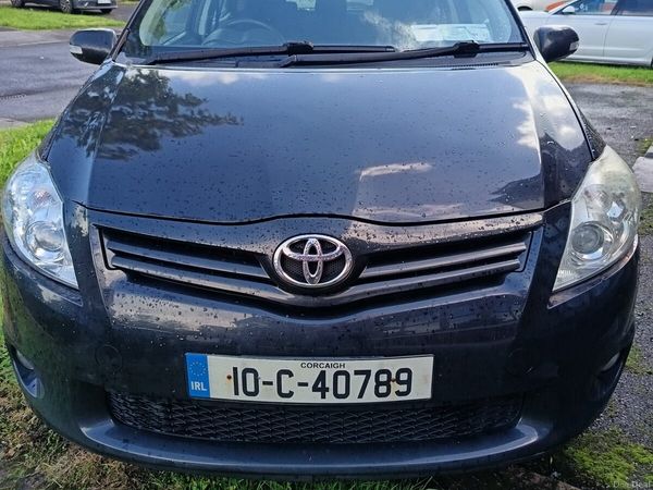 Toyota Auris Hatchback, Petrol, 2010, Black