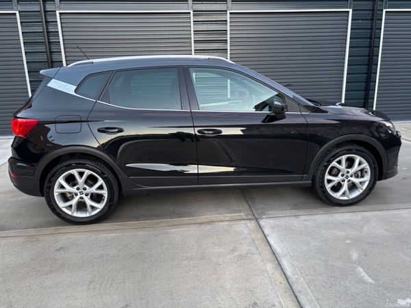 SEAT Arona SUV, Petrol, 2024, Black