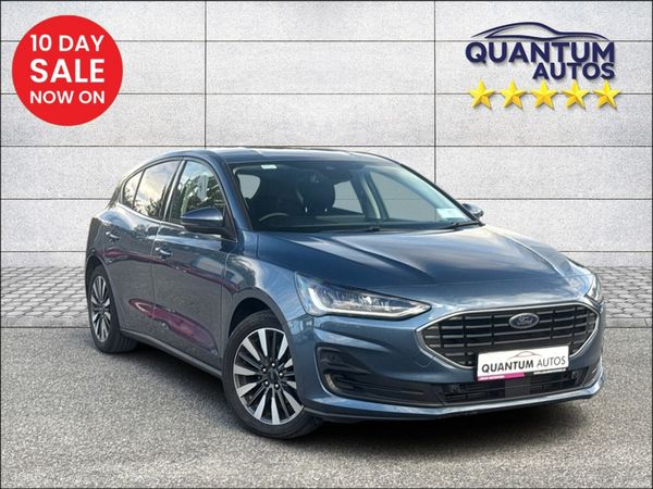 Ford Focus Hatchback, Petrol, 2024, Blue