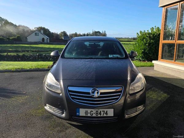 Vauxhall Insignia Hatchback, Diesel, 2011, Grey