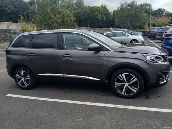 Peugeot 5008 MPV, Diesel, 2020, Grey