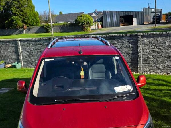 Peugeot Traveller MPV, Diesel, 2018, Red