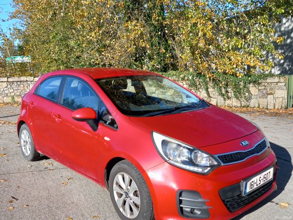 Kia Rio Hatchback, Diesel, 2016, Red