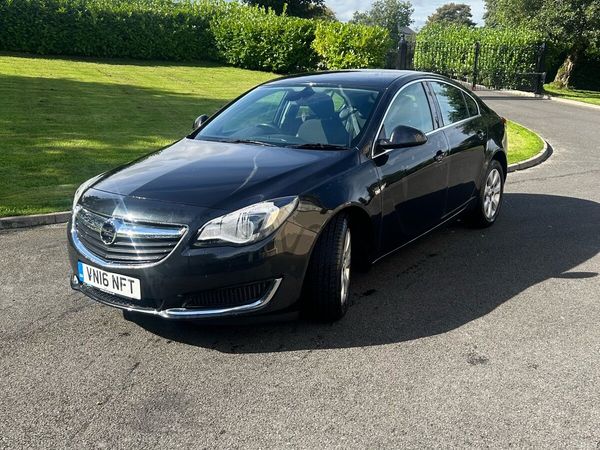 Vauxhall Insignia Hatchback, Diesel, 2016, Black