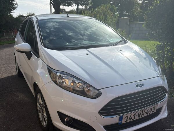 Ford Fiesta Hatchback, Diesel, 2014, White