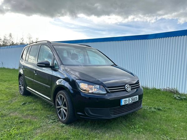 Volkswagen Touran MPV, Petrol, 2013, Black